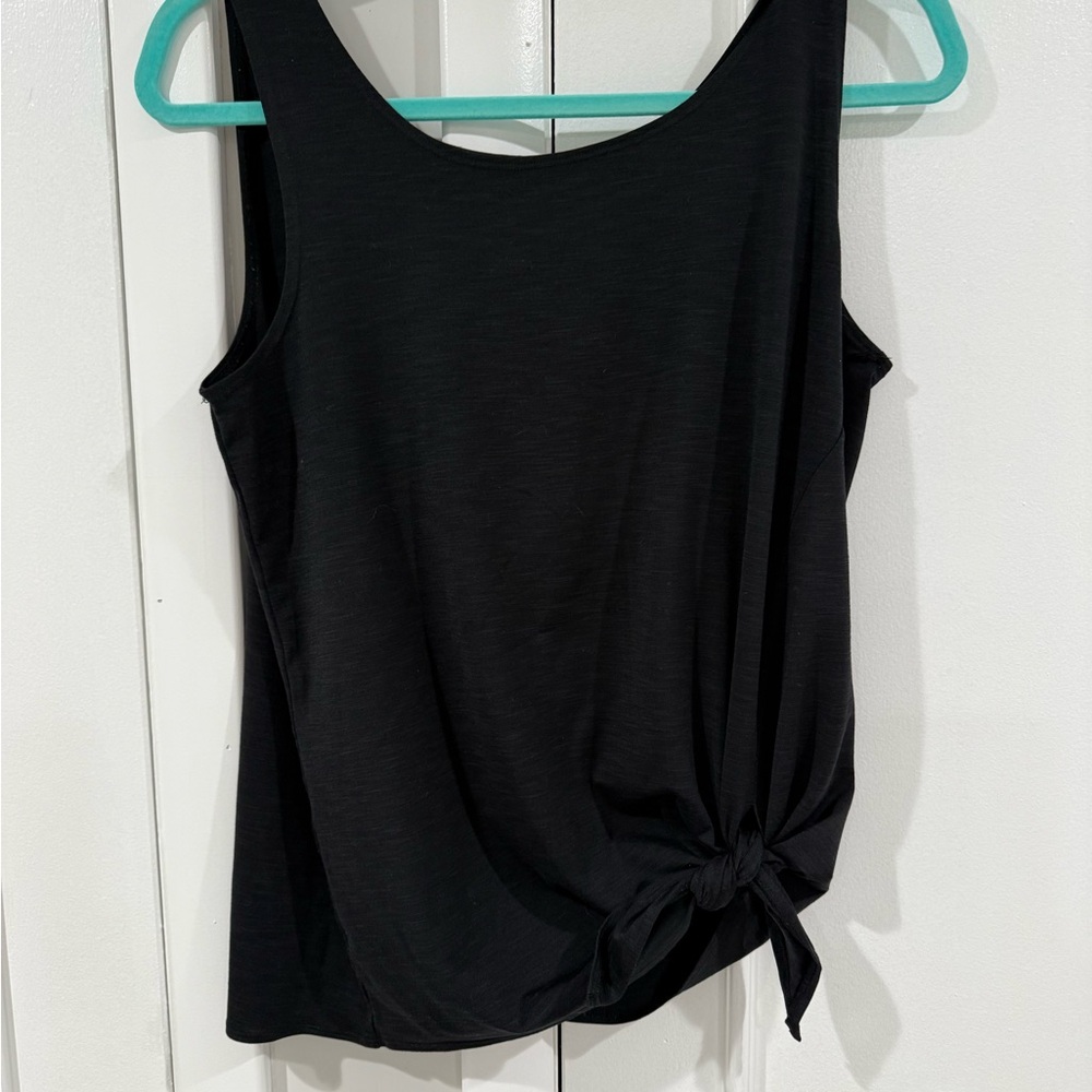 PRISMSPORT Black Knot-Detail Tank Top